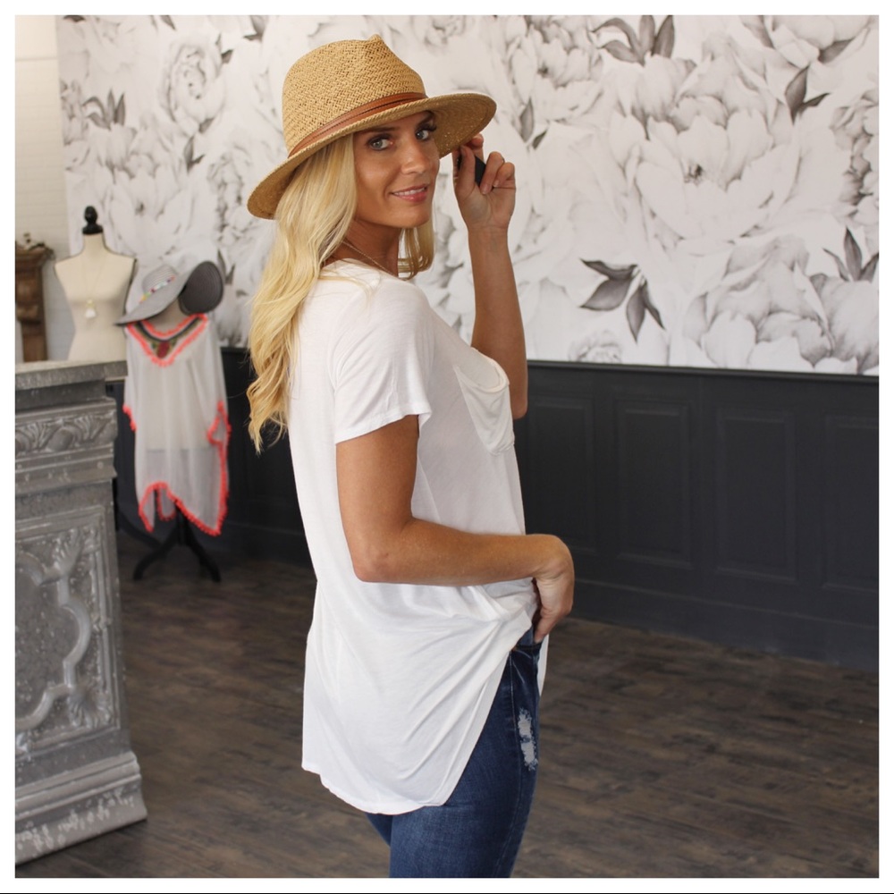 ✨LAST ONE✨Ivory slouch pocket tunic tee - Picture 2 of 2